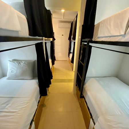بلايا ديل كارمن Why Not Rooftop Party Hostel المظهر الخارجي الصورة